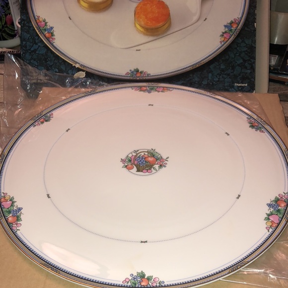 Christopher Stuart New in Bone China cake/Cheese plate large - Picture 7 of 8